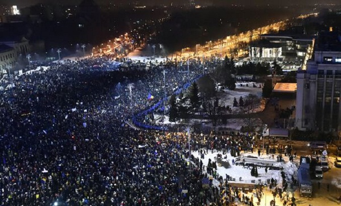 Во время протестов в Румынии произошли столкновения с полицией