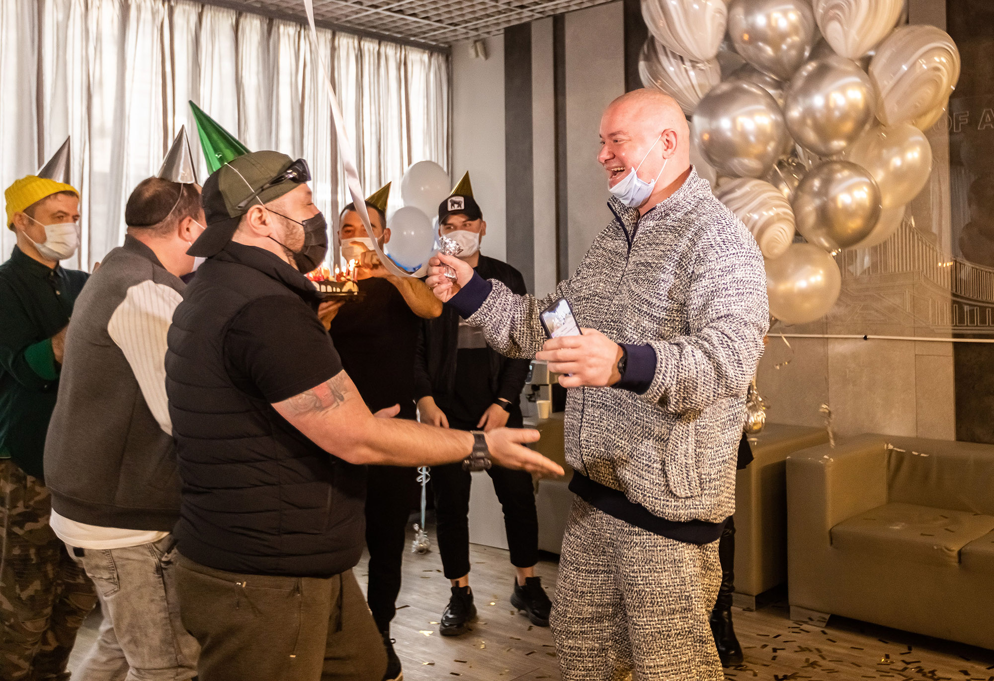 "Квартал 95" показал "неожиданные" фото Кошевого с шарами