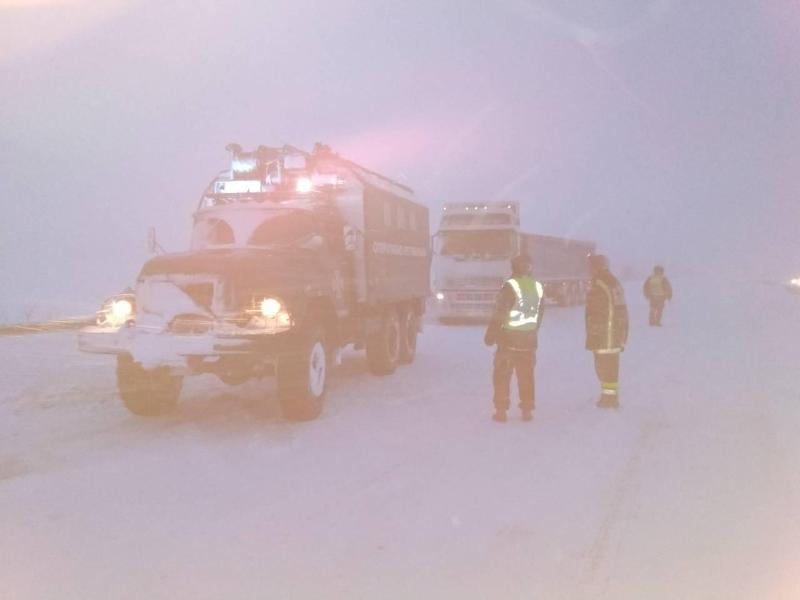 Негода в Україні: ускладнено рух на трасі Одеса-Київ