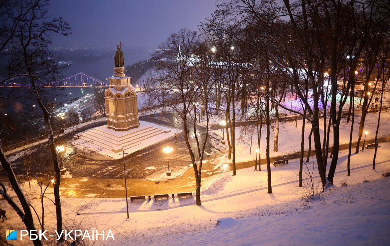 Сказочные фото заснеженного Киева: удивительные пейзажи