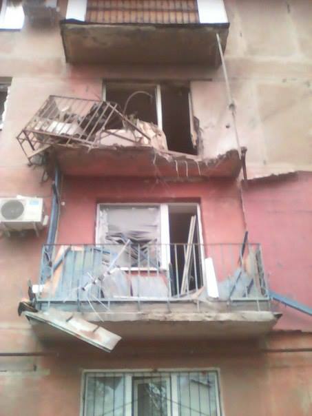 Боевики обстреляли населенные пункты Луганской области, ранена женщина