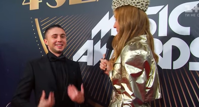 Заради бабусі: Тарас Тополя розповів, навіщо купив костюм &quot;як у Зіброва&quot;