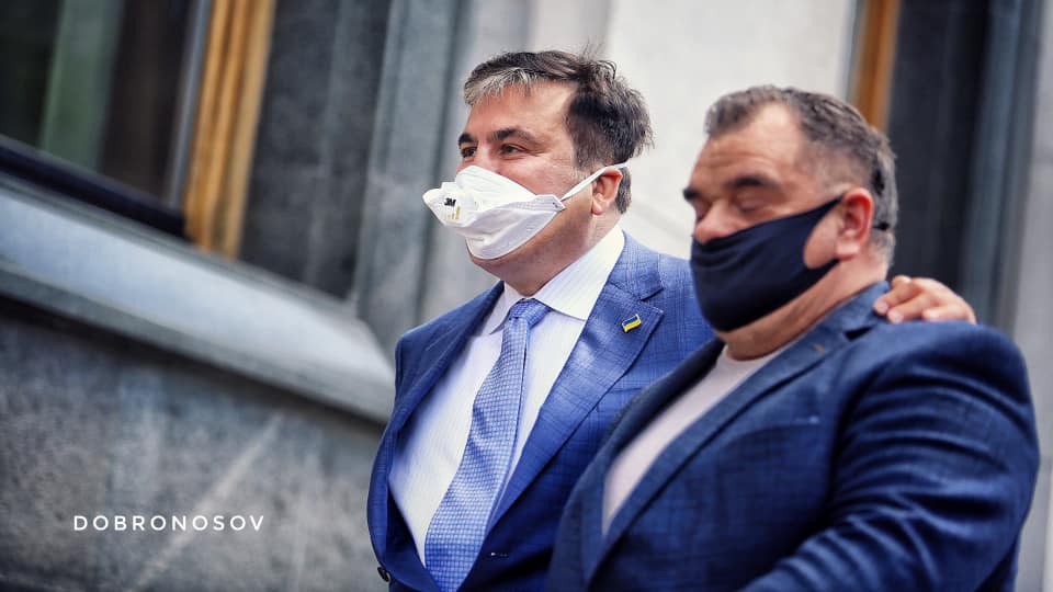 Глава Минздрава грубо нарушает карантин: появилось фото