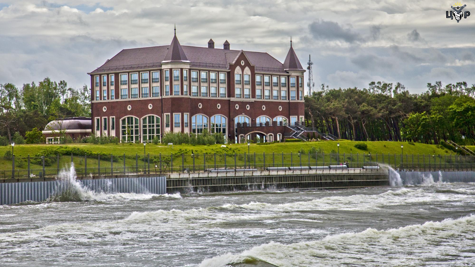 Палаци Путіна: як виглядають і скільки коштують інші "таємні садиби"