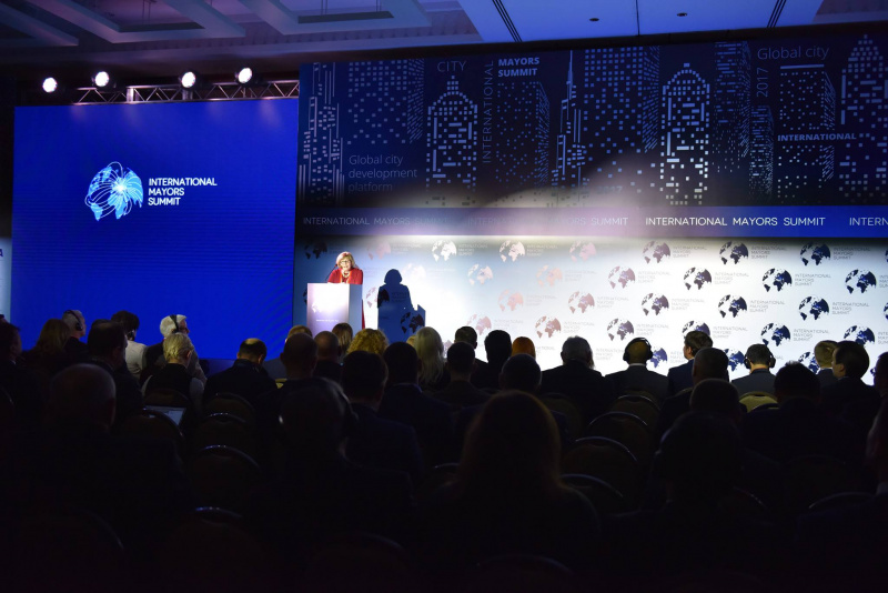 У Києві розпочався Міжнародний саміт мерів