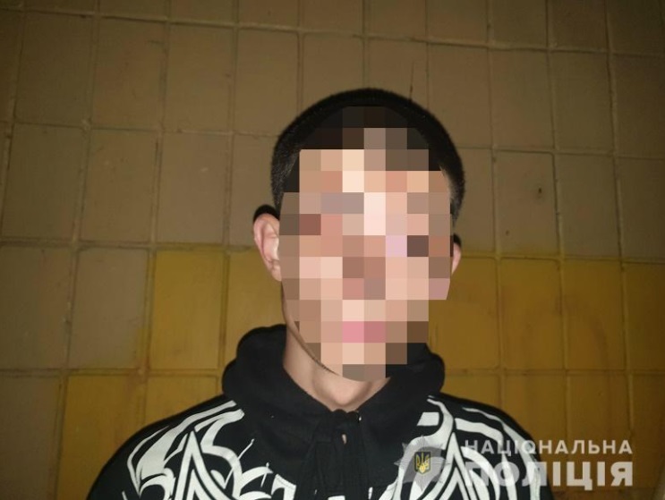 У Києві хлопець хотів доставити наркотики у СІЗО на дроні: деталі та фото