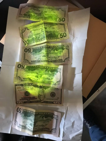 У Львівській області затримали на хабарі поліцейського