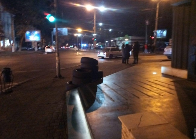 Пожар - показуха: в Одессе разгромили клуб после концерта российской звезды