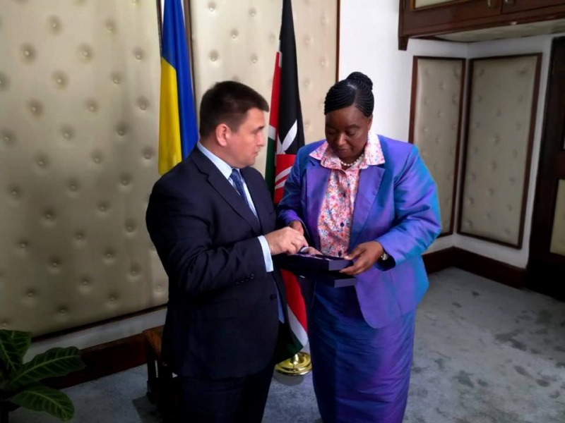 Україна до осені заключить із Кенією угоди у сфері торгівлі та авіасполучень