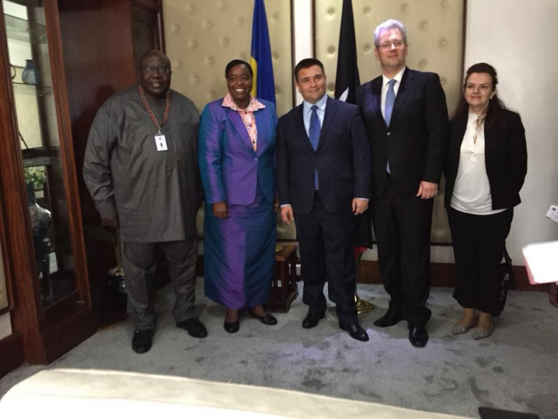 Україна до осені заключить із Кенією угоди у сфері торгівлі та авіасполучень