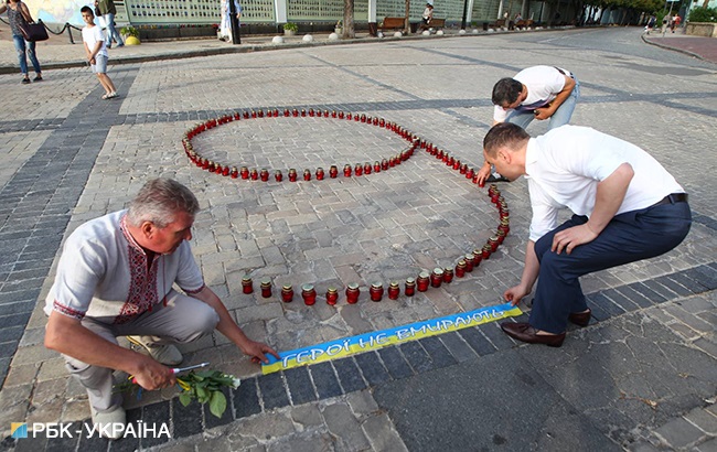 У Києві проходить акція пам'яті жертв катастрофи літака ІЛ-76, збитого бойовиками