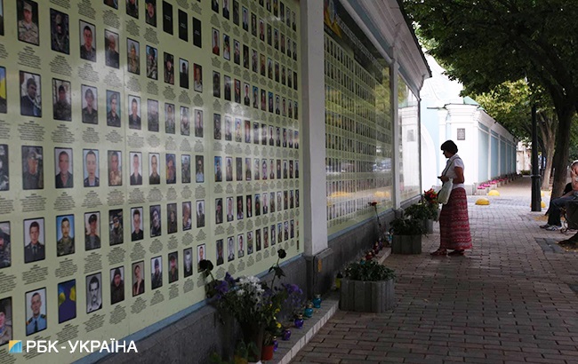 У Києві проходить акція пам'яті жертв катастрофи літака ІЛ-76, збитого бойовиками