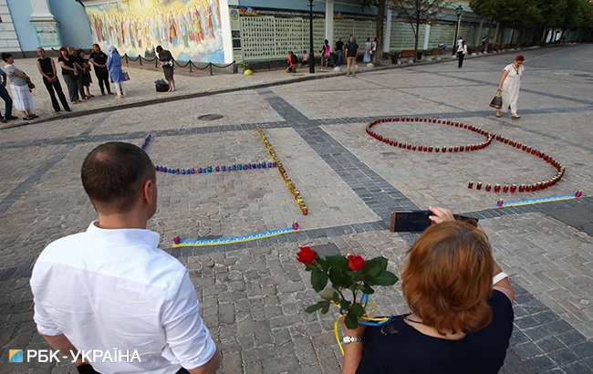 У Києві проходить акція пам'яті жертв катастрофи літака ІЛ-76, збитого бойовиками