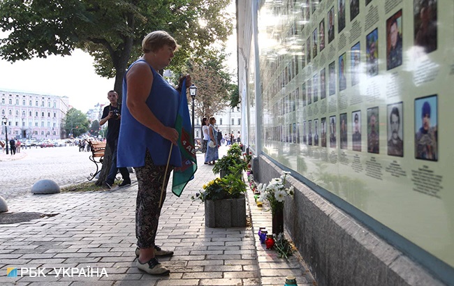 У Києві проходить акція пам'яті жертв катастрофи літака ІЛ-76, збитого бойовиками