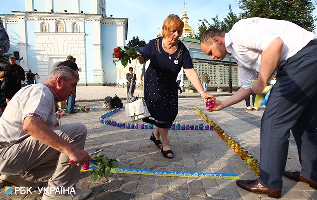 У Києві проходить акція пам'яті жертв катастрофи літака ІЛ-76, збитого бойовиками