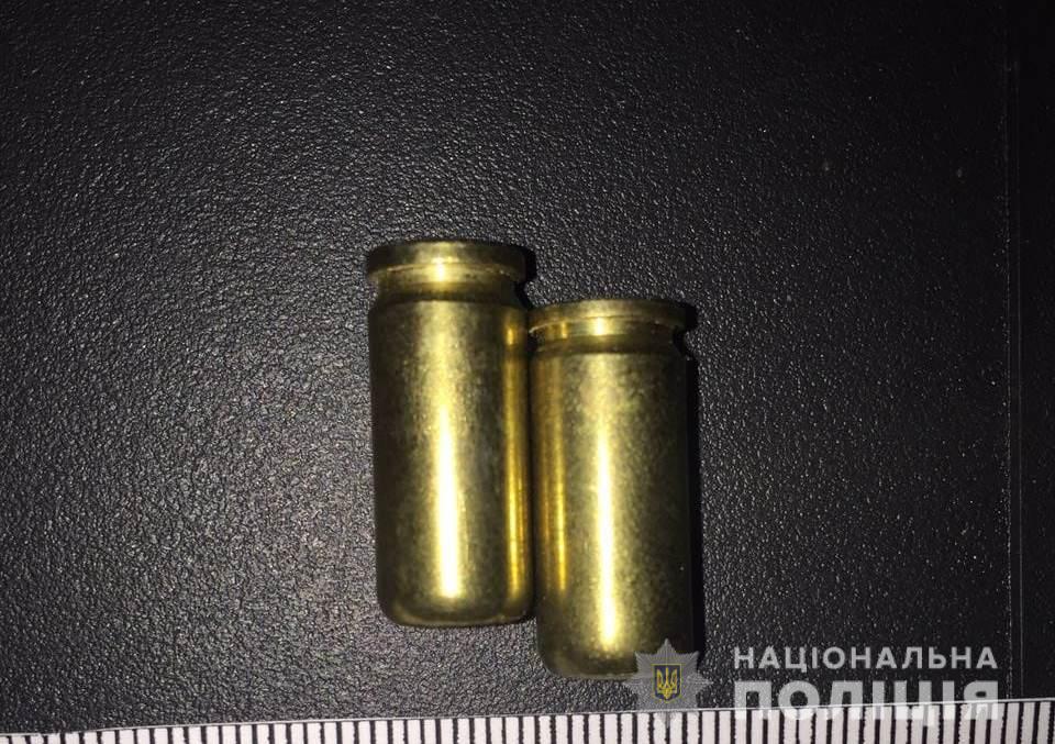 Снимали про экстрасенсов: под Киевом со стрельбой и матюками прогнали журналистов