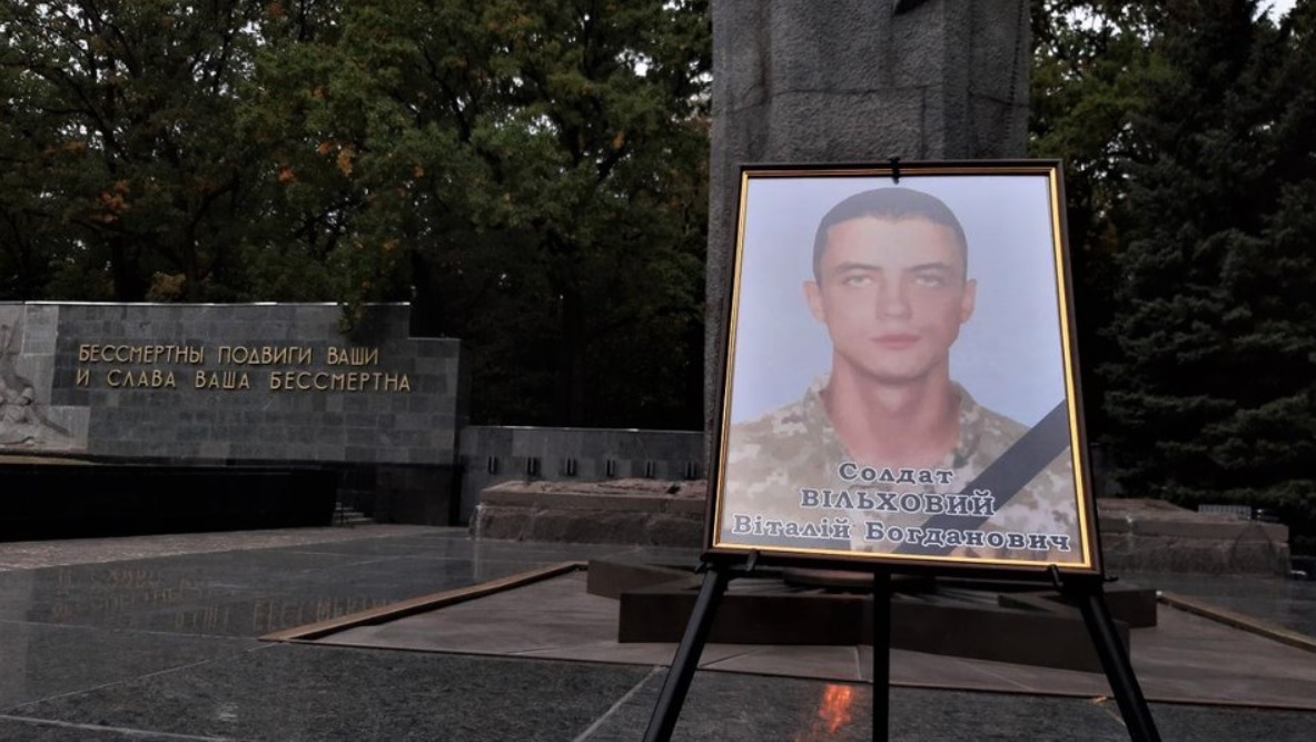 У Харкові попрощалися з загиблими у катастрофі Ан-26: фото та відео