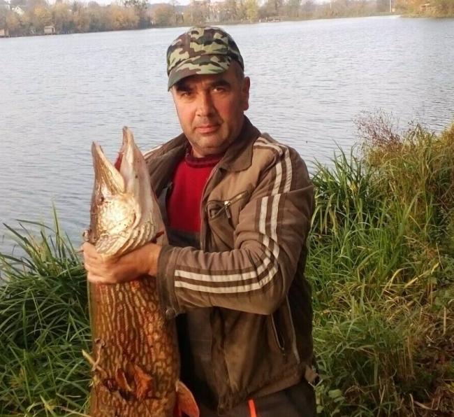 Українець упіймав гігантську щуку: фото &quot;монстра&quot;