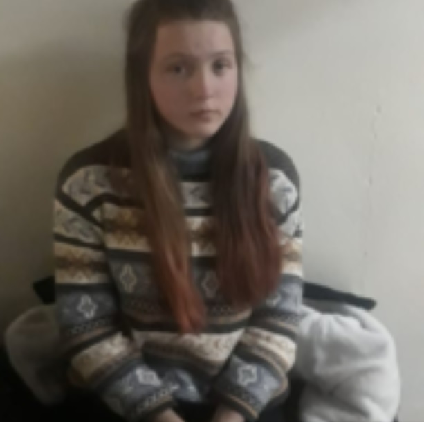 У Києві шостий день шукають дівчинку-підлітка: фото і прикмети зниклої