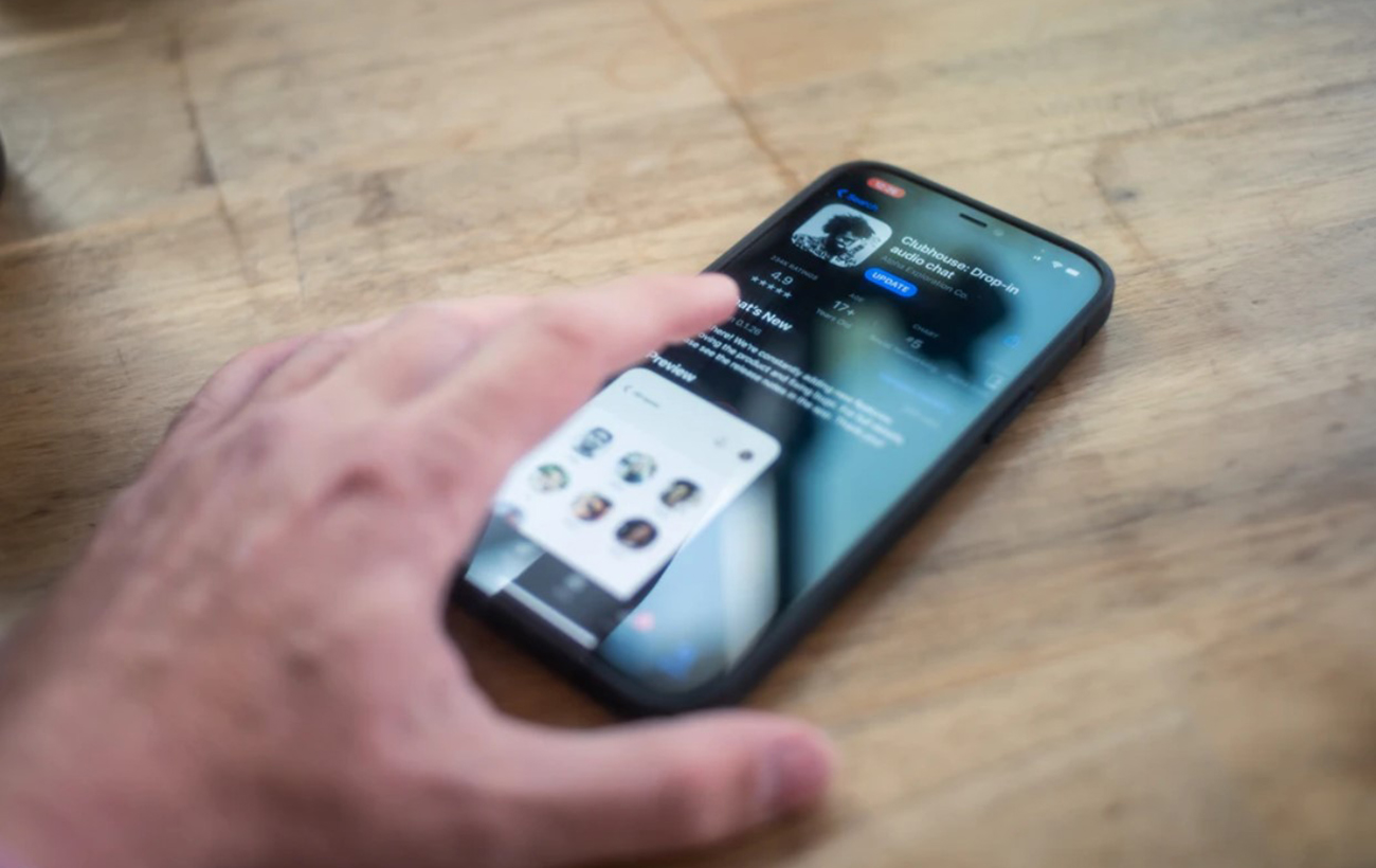 Що таке Clubhouse і чому всі хочуть туди потрапити. Відповіді на хвилюючі питання