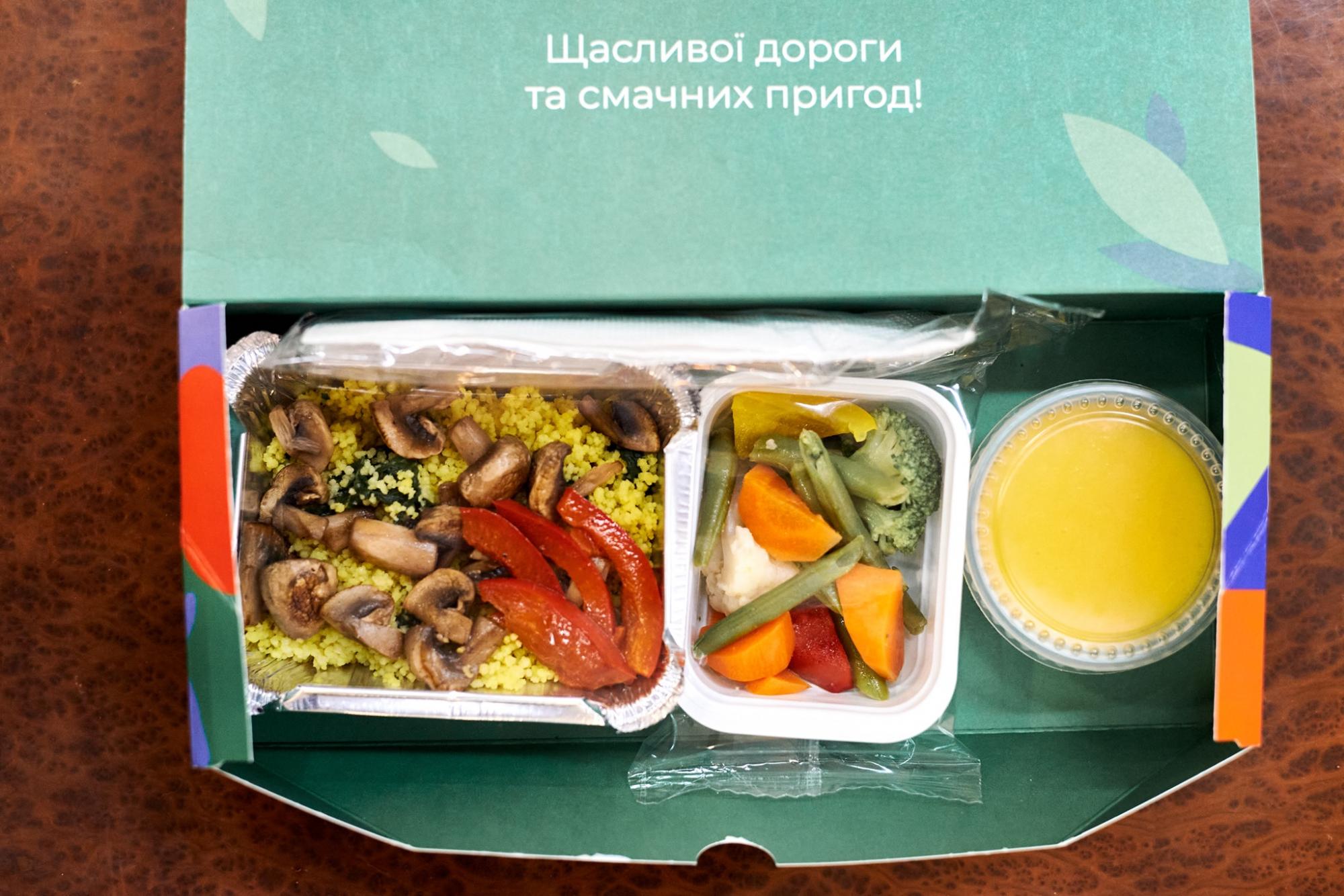 Укрзализныця готовит новшества в меню для детей и взрослых: какие будут блюда (фото)