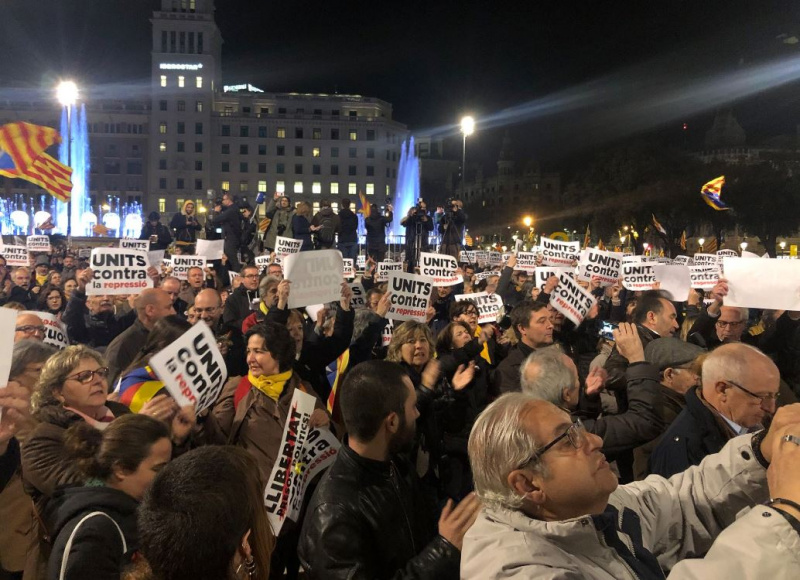 У Барселоні почалися масові протести через арешт каталонських політиків