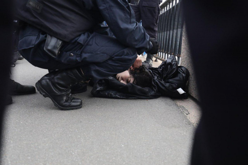 В России полиция задержала почти 300 участников акции против пенсионной реформы