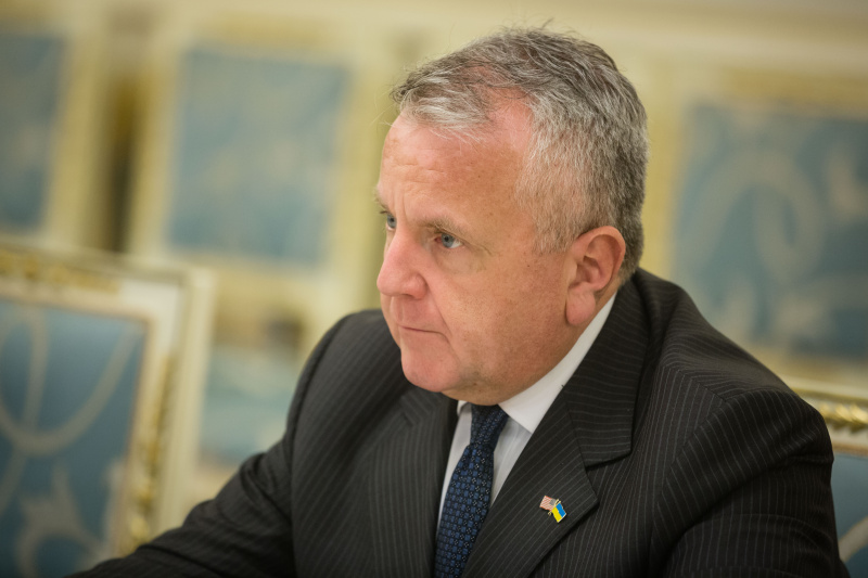 Порошенко домовився із заступником секретаря Держдепу продовжити санкції проти Росії