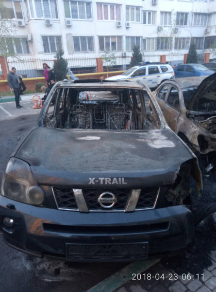 В Одессе ночью подожгли четыре автомобиля