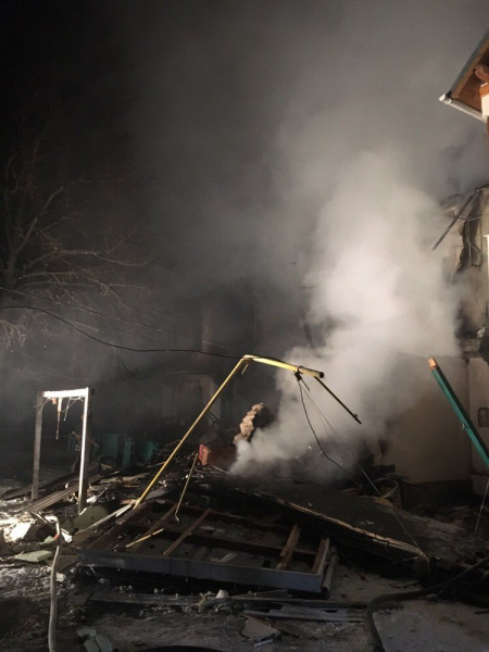 Під Києвом у житловому будинку стався вибух, є загиблий