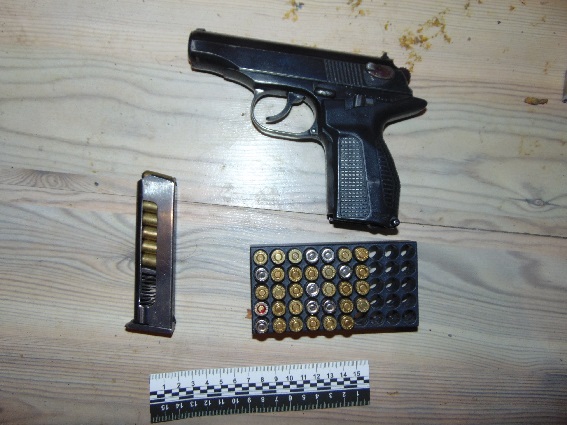 У Києві поліція виявила арсенал зброї та боєприпасів