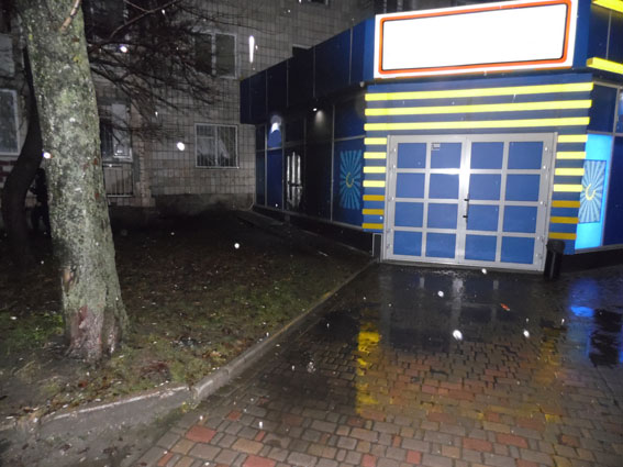 В Ровно неизвестные бросили &quot;коктейль Молотова&quot; в помещение игорного заведения