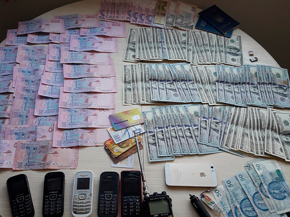 В Черновцах разоблачена ОПГ, занимавшаяся контрабандой наркотиков