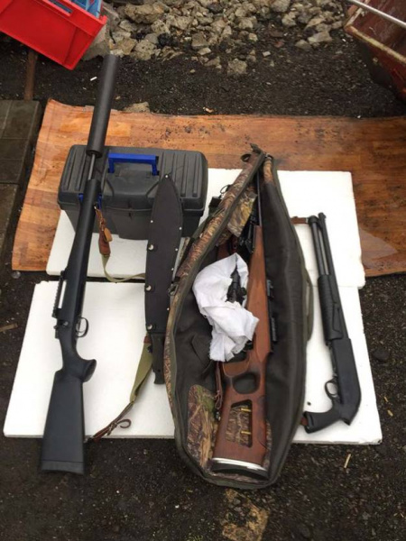 У Києві поліція вилучила зброю та боєприпаси, що зберігалися в гаражі