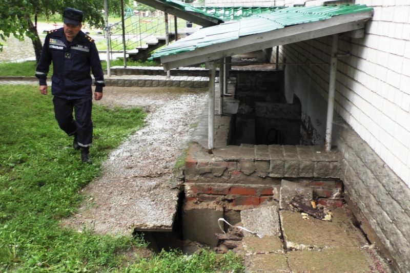 Из-за непогоды в Чернигове подтоплено 13 частных дворов и подвалы многоэтажек