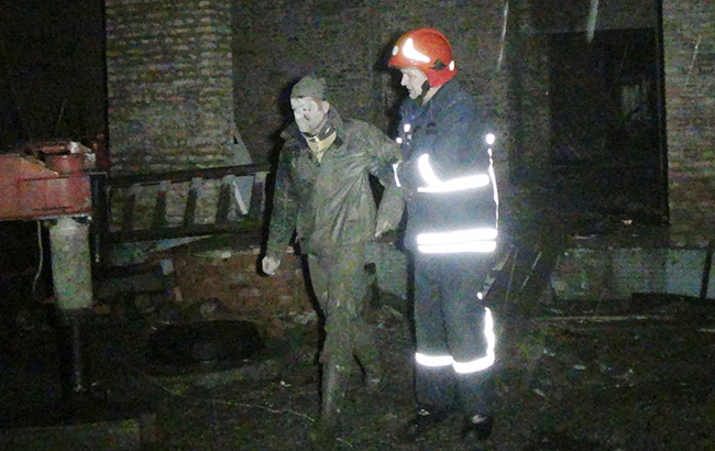 В Ивано-Франковске обвалилась стена, есть погибший и пострадавшие