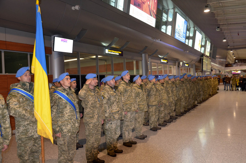 Украинская миротворческая миссия возвращается из Либерии после 14 лет службы