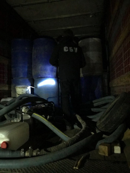 В Одесской области СБУ блокировала поставки в Украину контрафактного спирта