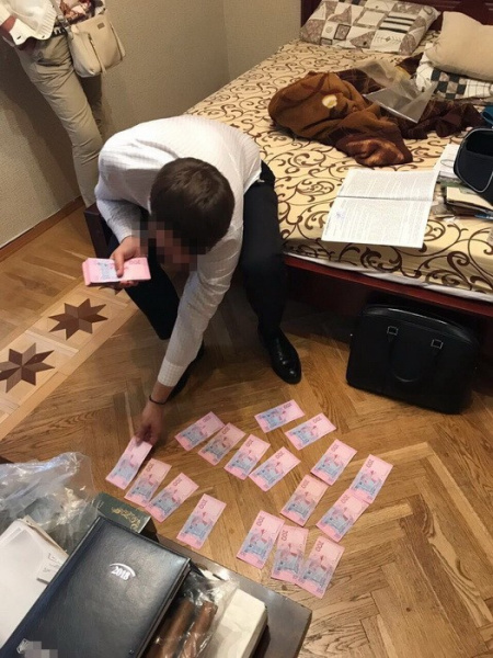 СБУ викрила механізм отримання хабарів посадовцями Держводагенства