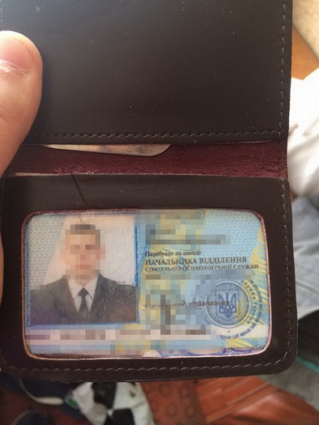 В Сумській області затримано працівника виправної колонії на збуті наркотиків