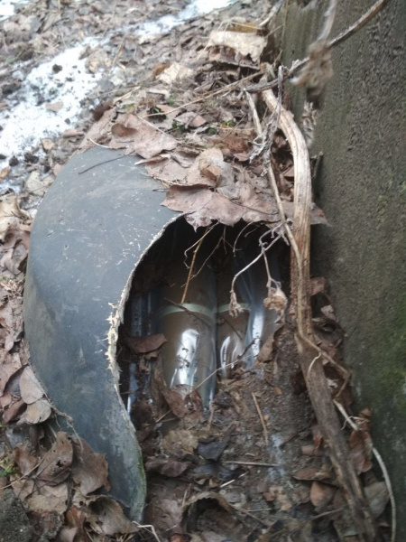 У Донецькій області виявили сховок з фугасами російського маркування