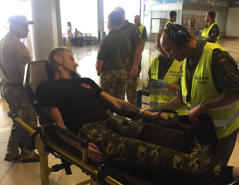 На лечение в Германию направили 14 пострадавших на Донбассе украинских военных