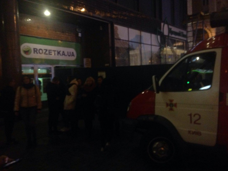 У Києві після дзвінка про мінування закрили станцію метро &quot;Хрещатик&quot;