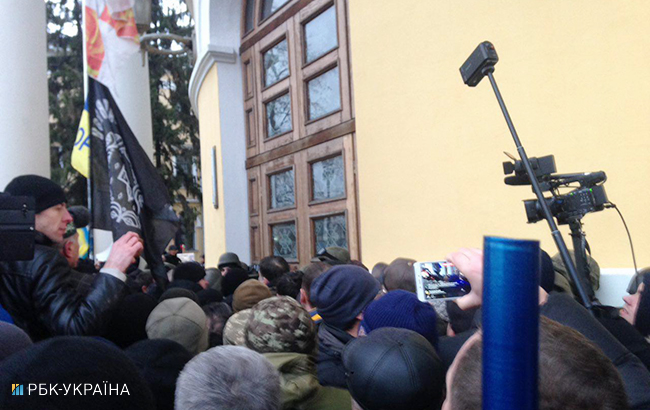 Мітинг у Києві: активісти мають намір організувати штаб у Жовтневому палаці