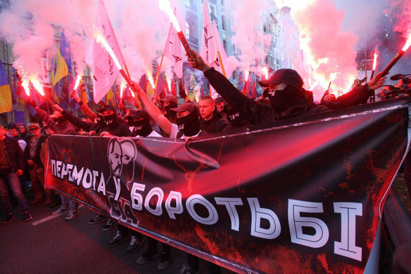 Покрова без крові: як праві відзначили день УПА і не пішли штурмувати Лавру