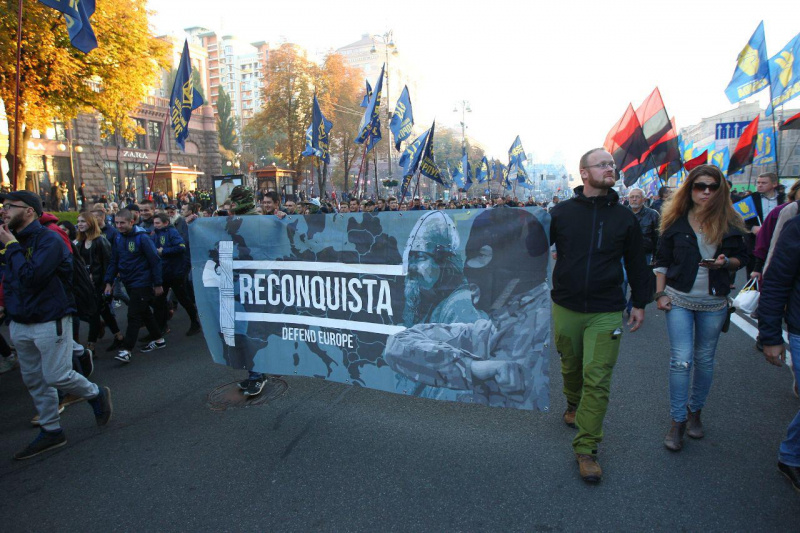 Покров без крови: как правые отметили день УПА и не пошли штурмовать Лавру