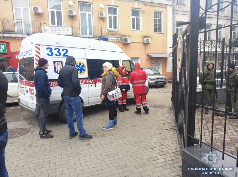 В полиции сообщили подробности смерти мужчины в кафе в Киеве