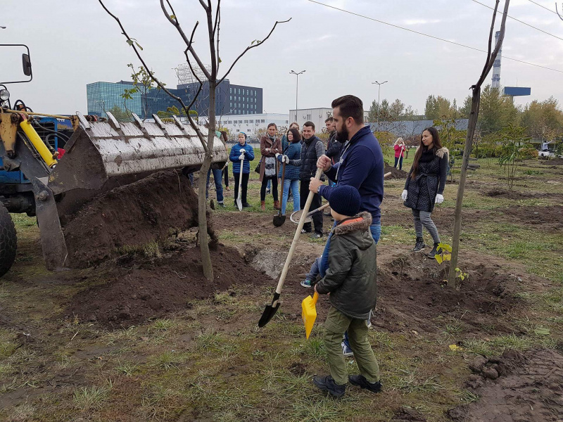 Екоакція &quot;Купив машину? Посади дерево!&quot;