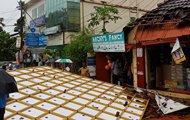 Циклон &quot;Окхі&quot; в Індії: кількість загиблих зросла до 19 осіб