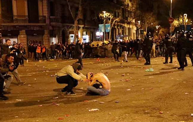 Протесты в Каталонии: число пострадавших активистов превысило 100